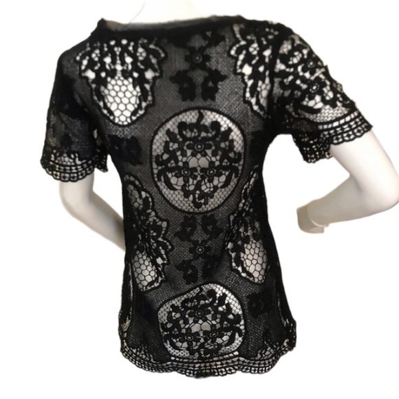 Lacey Crochet Top / short sleeves / size Sm - Picture 1 of 14